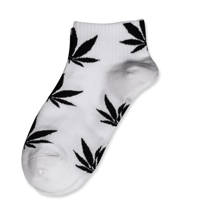spring and autumn casual long paragraph weed boat socks Fashion comfortable high quality cotton socks  leaf maple leaves