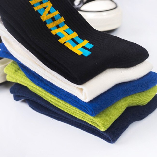 Letters Sports Tide Socks Men and Women Stocks Couples Tide Socks Autumn New Letters Stocks Cotton Socks Hip Hop Street Sports