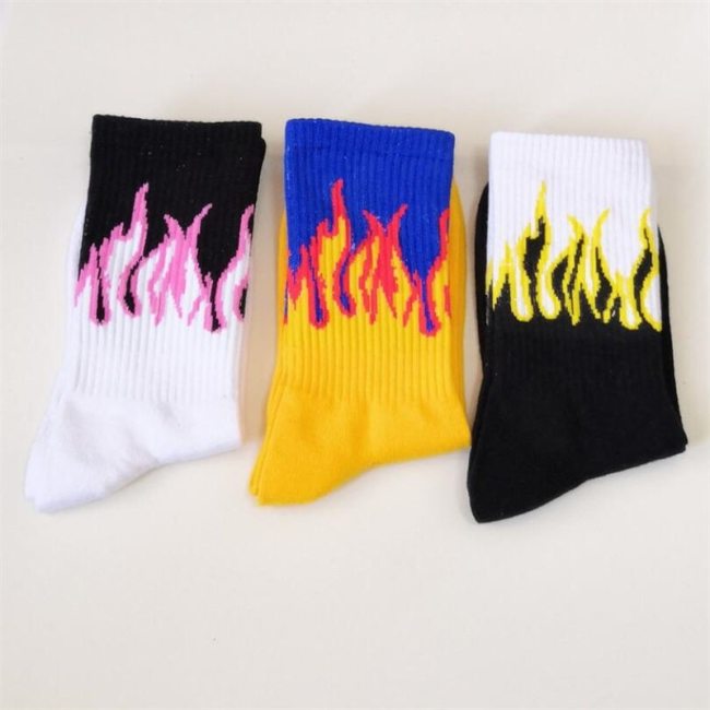 1 pair Men Fashion Hip Hop Hit Color On Fire Crew Socks Red Flame Blaze Power Torch Hot Warmth Street Skateboard Cotton Socks