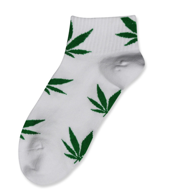 spring and autumn casual long paragraph weed boat socks Fashion comfortable high quality cotton socks  leaf maple leaves