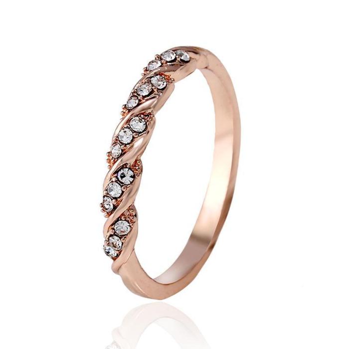 Jewelry-Simple Diamond-studded Twist Ring