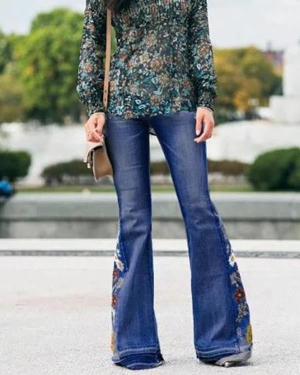 Fashion Embroidered Stretchy Bell-bottoms Jeans