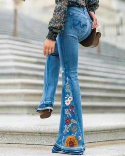 Fashion Embroidered Stretchy Bell-bottoms Jeans