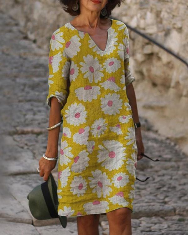 Vintage Floral Print V-neck Half Sleeves Midi Dress