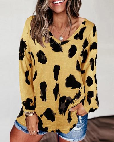 Plus Size V Neck Long Sleeves Leopard Pullover Tops