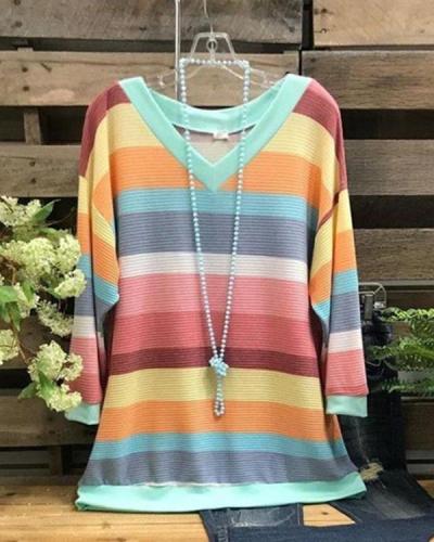 Women's Rainbow Stripe Plus Size T-shirt without Necklace