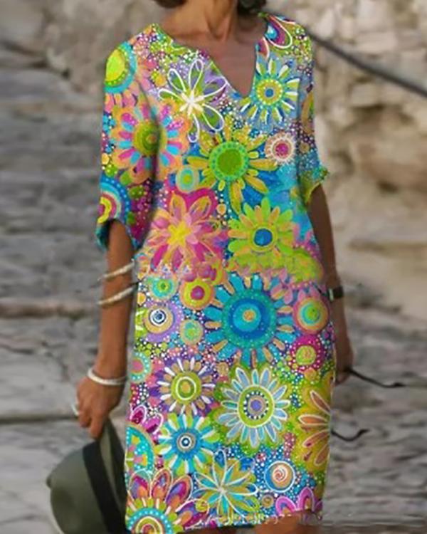 US$ 27.99 - Boho Floral V-Neckline Shift Dress - www.tangdress.com