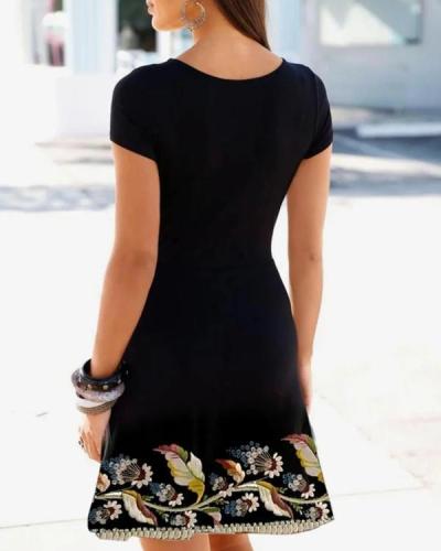 Retro Print Short Sleeve Black Mini Dress