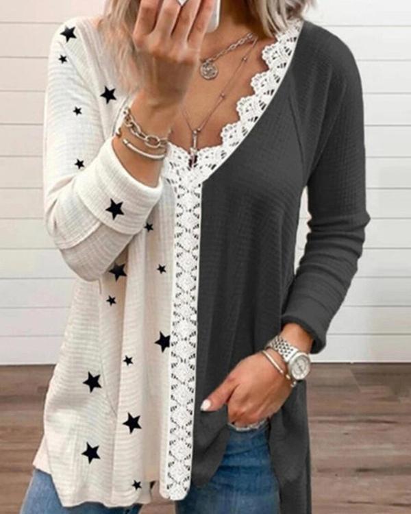 White and Black Color-block Star Priting V-neck T-shirt