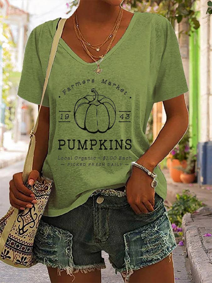 Women's Farmers Market Pumpkins 1943 Local Organic Picked Fresh Daily Print Casual T-Shirt