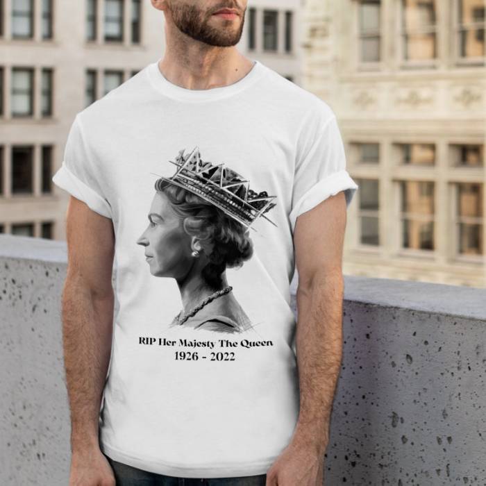 Queen Elizabeth II RIP T-shirt