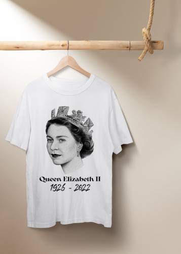 Queen Elizabeth's Platinum Jubilee Tee