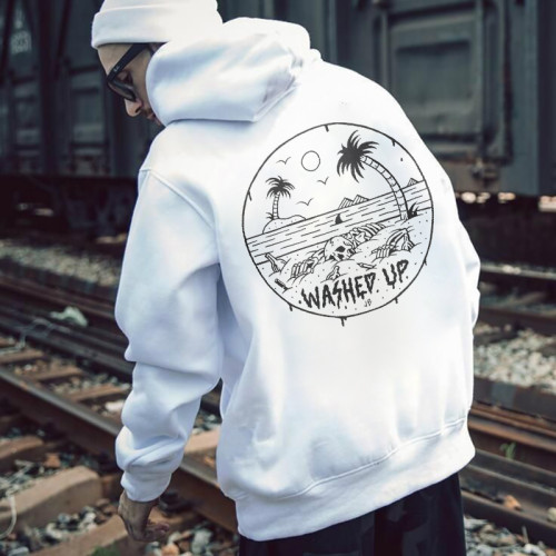 Washed Up Frustrated Skull Lies On The Beach Printed Men's Hoodie