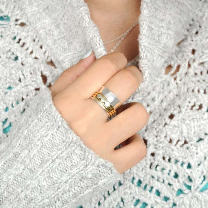 Last Day 75% OFFHeart-Shaped Gold Wrap-Around Ring
