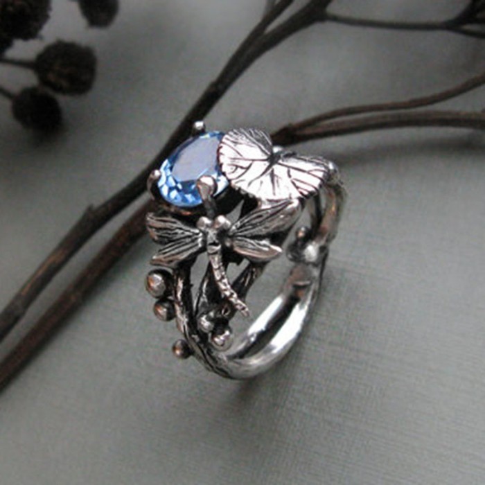 Last Day Promotion 75% OFFDragonfly Lotus Inlaid Gemstone Ring