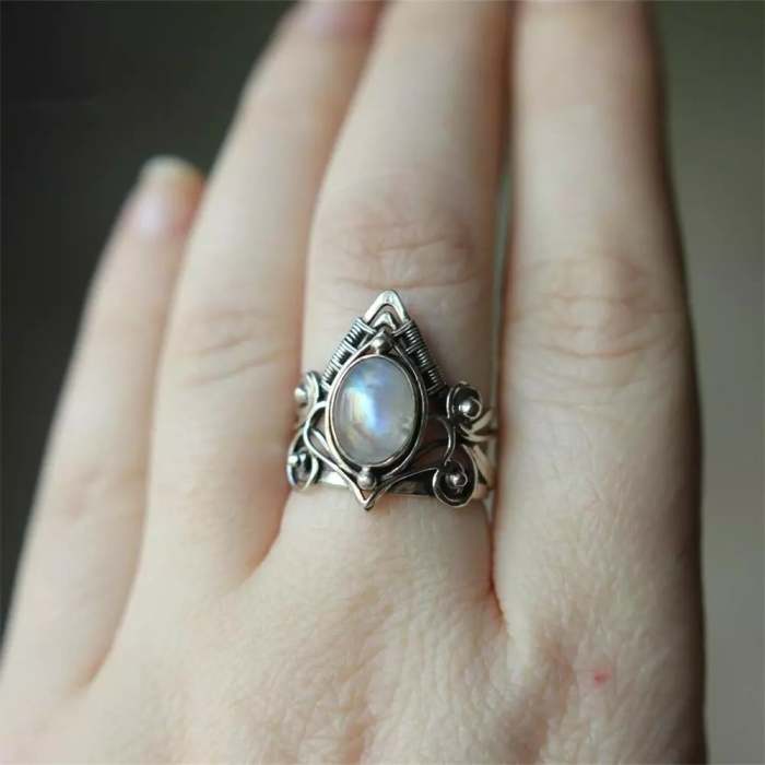 Last Day 75% OFFTriangle Moonlight Gemstone Ring