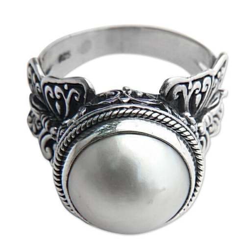 Last Day 75% OFFVintage Butterfly White Pearl Ring