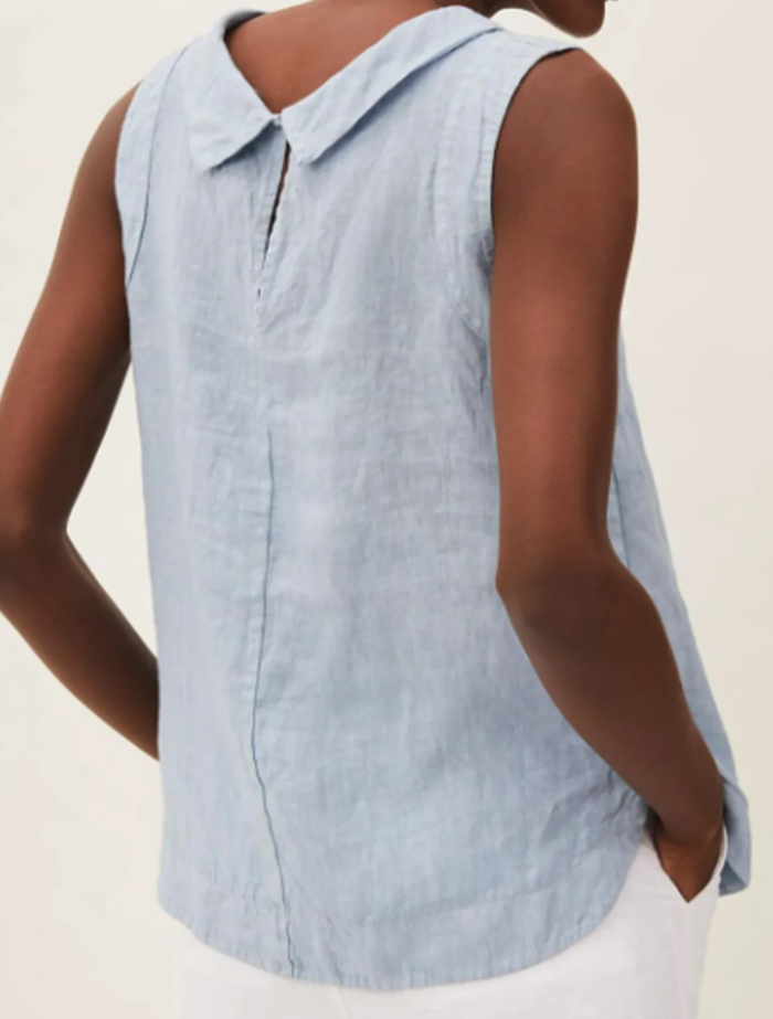 Linen Short-sleeved Blouse With A Round Neck