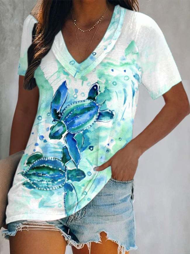 V-Neck Sea Turtle Print T-Shirt