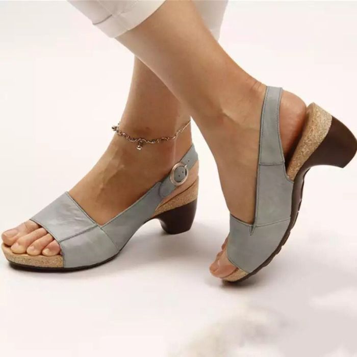 Women's Solid Color Chunky Heel Buckle Sandals