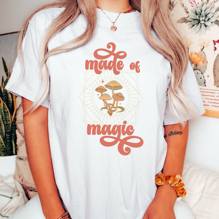 Magic Mushroom Retro Mushrooms T-shirt