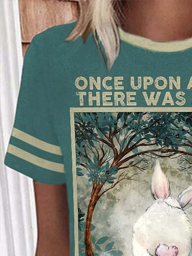 Retro Once Upon A Time There Was A Girl Who Really Loved Rabbits It Was Me The End Print T-Shirt