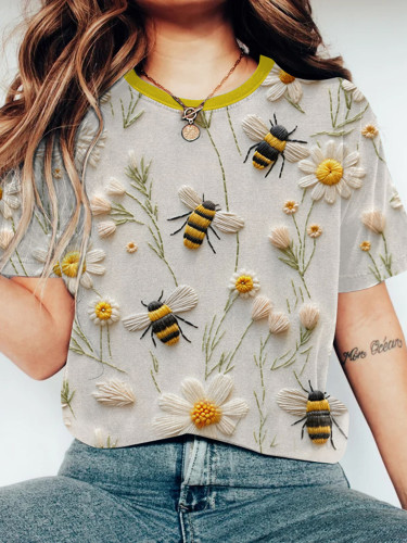 Vintage Cute Farm Floral And Bee Round Neck Casual T Shirt