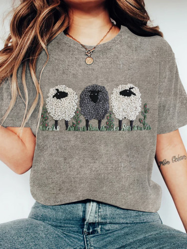 Vintage Farm Sheep Round Neck Casual T Shirt