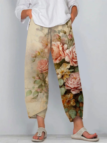 Retro Chic Old Floral Print Cropped Pants
