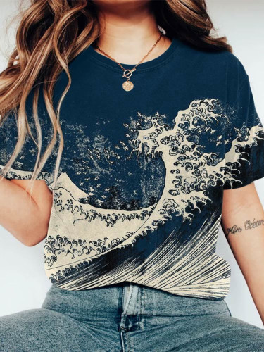 Vintage Japanese Waves Art Casual T-Shirt