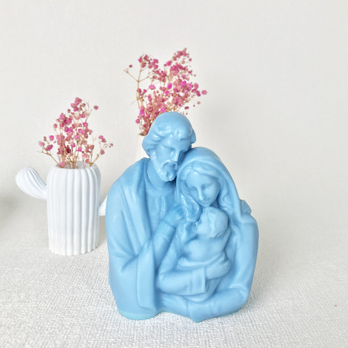 A family of three embracing silicone molds, a family of gypsum aromatherapy candle ornaments DIY molds