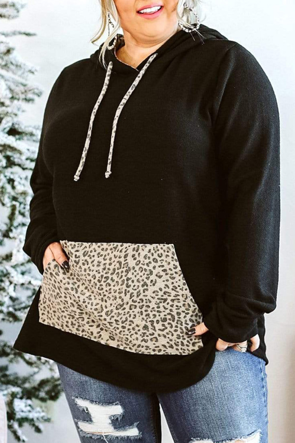 Black Plus Size Hoodie with Leopard Pocket