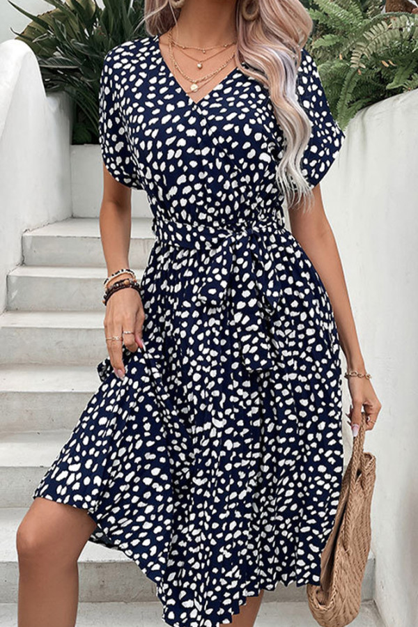 Navy V Neck Wrapped Tie Waist Pleated Dress