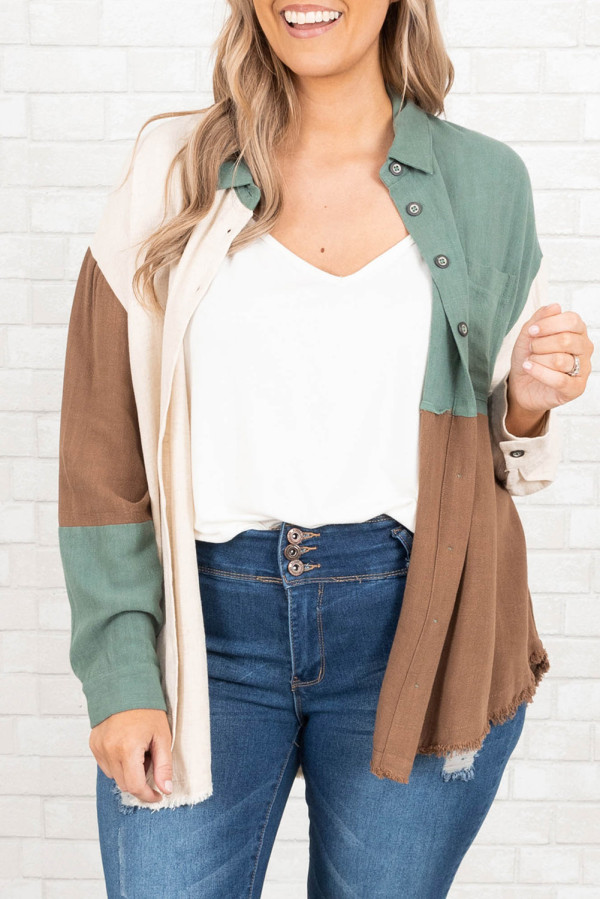 Green Colorblock Raw Edge Plus Size Shirt