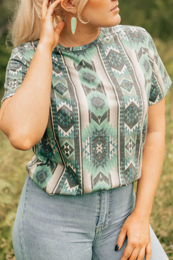 Green Retro Aztec Print Plus Size T-shirt