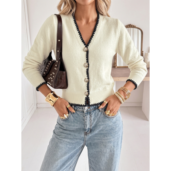 White Scallop Trim Cropped Knit Cardigan