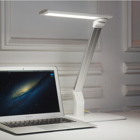 Eye care Dimmable LED Task Light With USB In 5 Color Mode 5 Brightness Change 