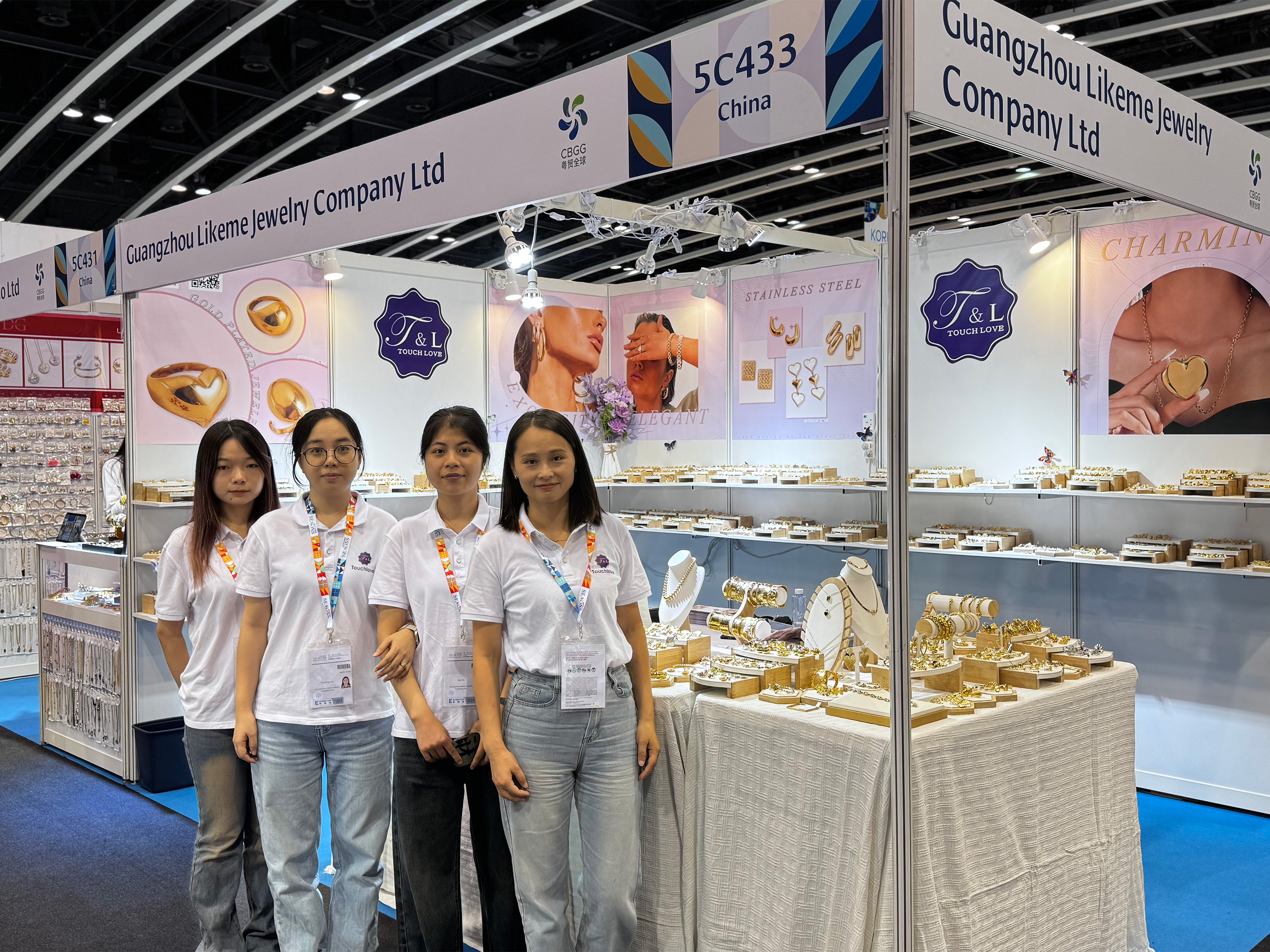 Touchlove Jewelry team at Hong Kong fashion jewellery fair 2024