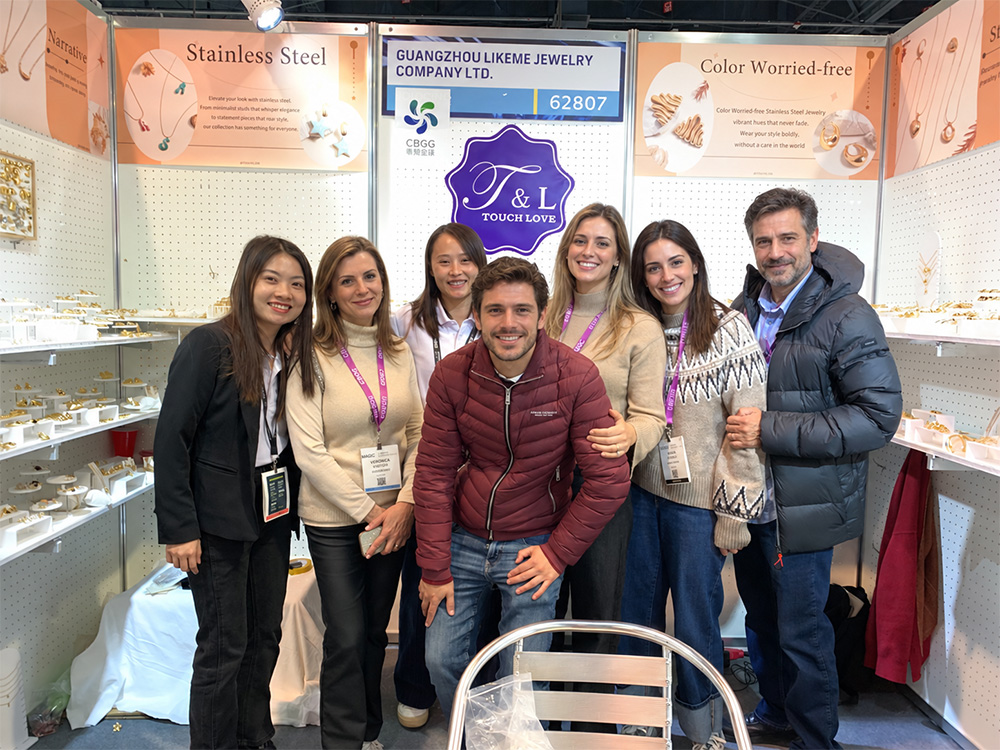 Touchlove Jewelry meeting international jewelry buyers at SOURCING at MAGIC Las Vegas 2025