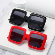 2021 Trending Trendy Designer Red Shades Sunglasses Women Square Sun Glasses