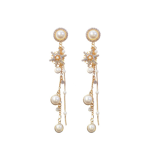 Gold Wire Snowflake Dangling Earrings With Crystal Pearl