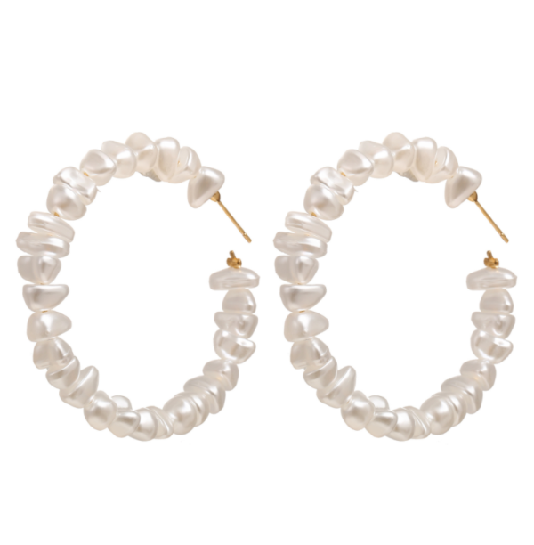 2021 Trendy Earring Style Handmade Irregular White Pearl Hoop Earring For Women