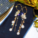 Gold Wire Snowflake Dangling Earrings With Crystal Pearl