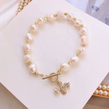 17.5Cm Crystal Bee Pendant Natural Freshwater Pearl Bracelet