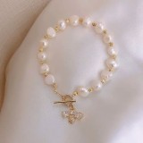 17.5Cm Crystal Bee Pendant Natural Freshwater Pearl Bracelet