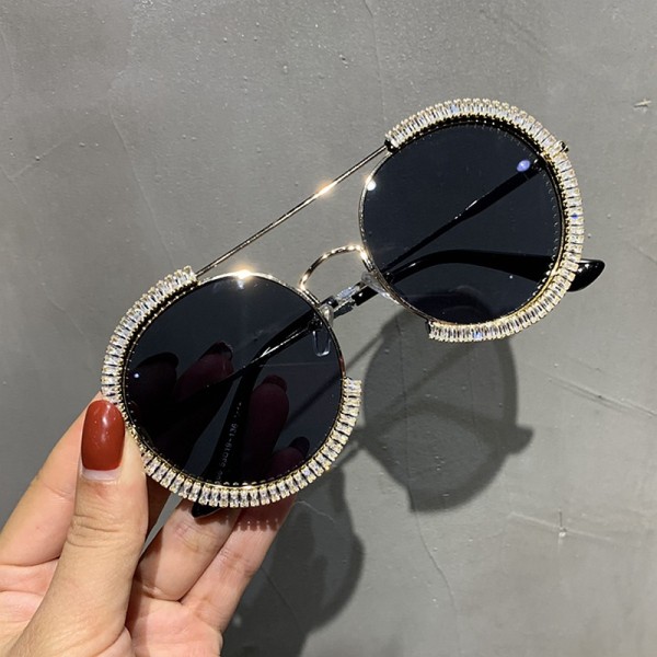 New Fashion Retro Round Rhinestone Sunglasses