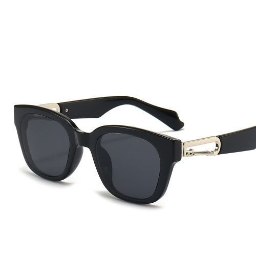 New Fashionable Sunglasses For Men And Women