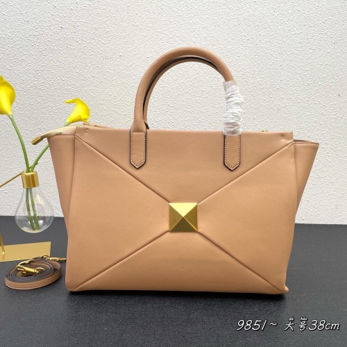 valentino_11_handbag_123_hl_20220602_a_6_1 fashion designer replica luxury AA quality handbag