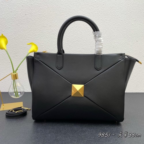 valentino_11_handbag_123_hl_20220602_a_2_1 fashion designer replica luxury AA quality handbag