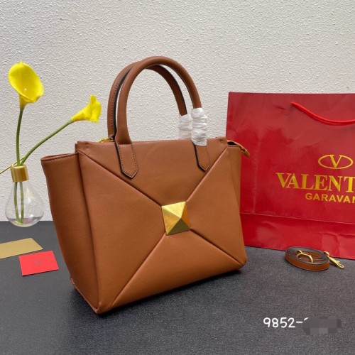 valentino_11_handbag_113_hl_20220602_a_6_1 fashion designer replica luxury AA quality handbag